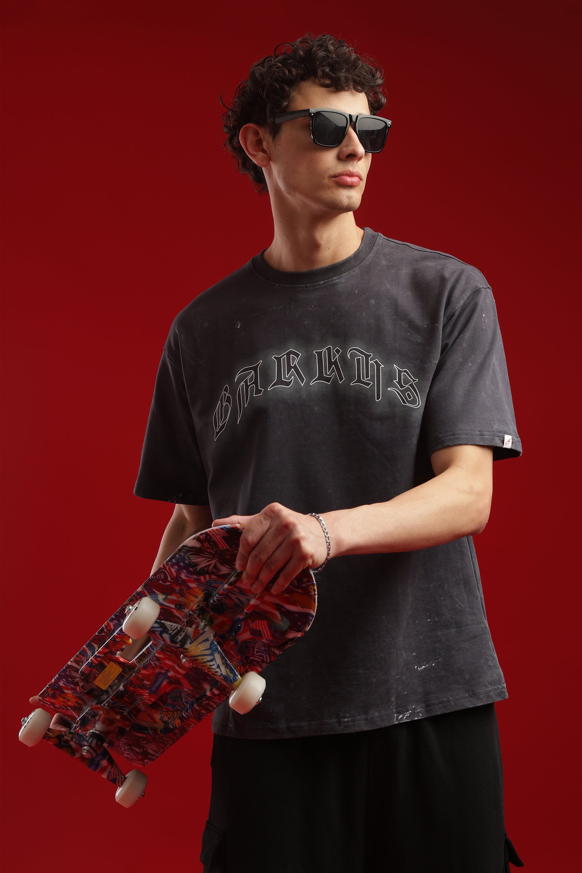 HYPE-DRIVEN STYLE ACID WASH TEE