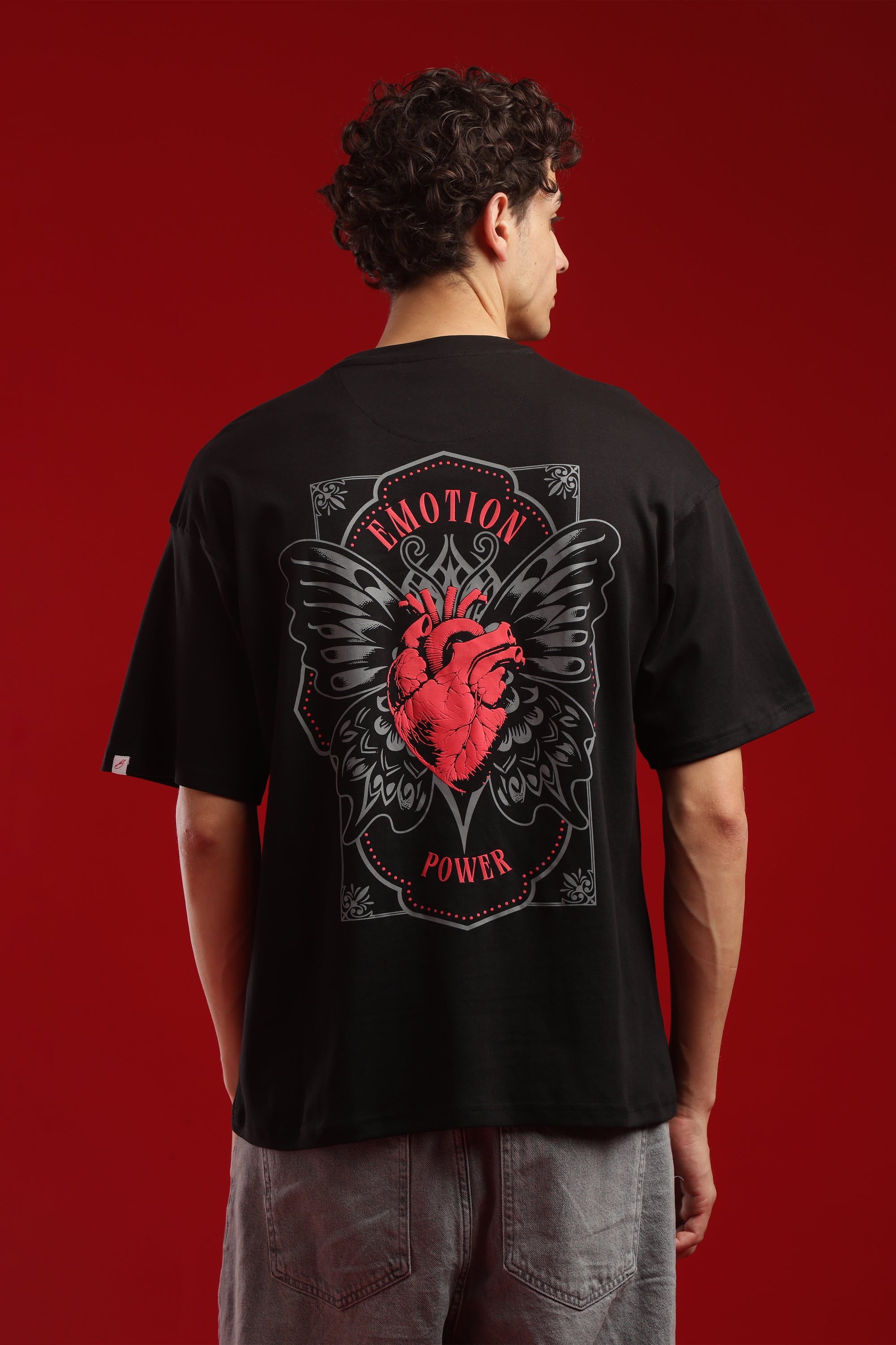 EMOTION TURNED POWER HEART T-SHIRT