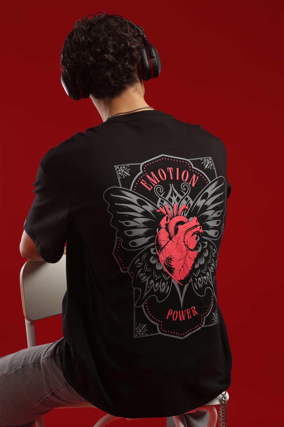 EMOTION TURNED POWER HEART T-SHIRT