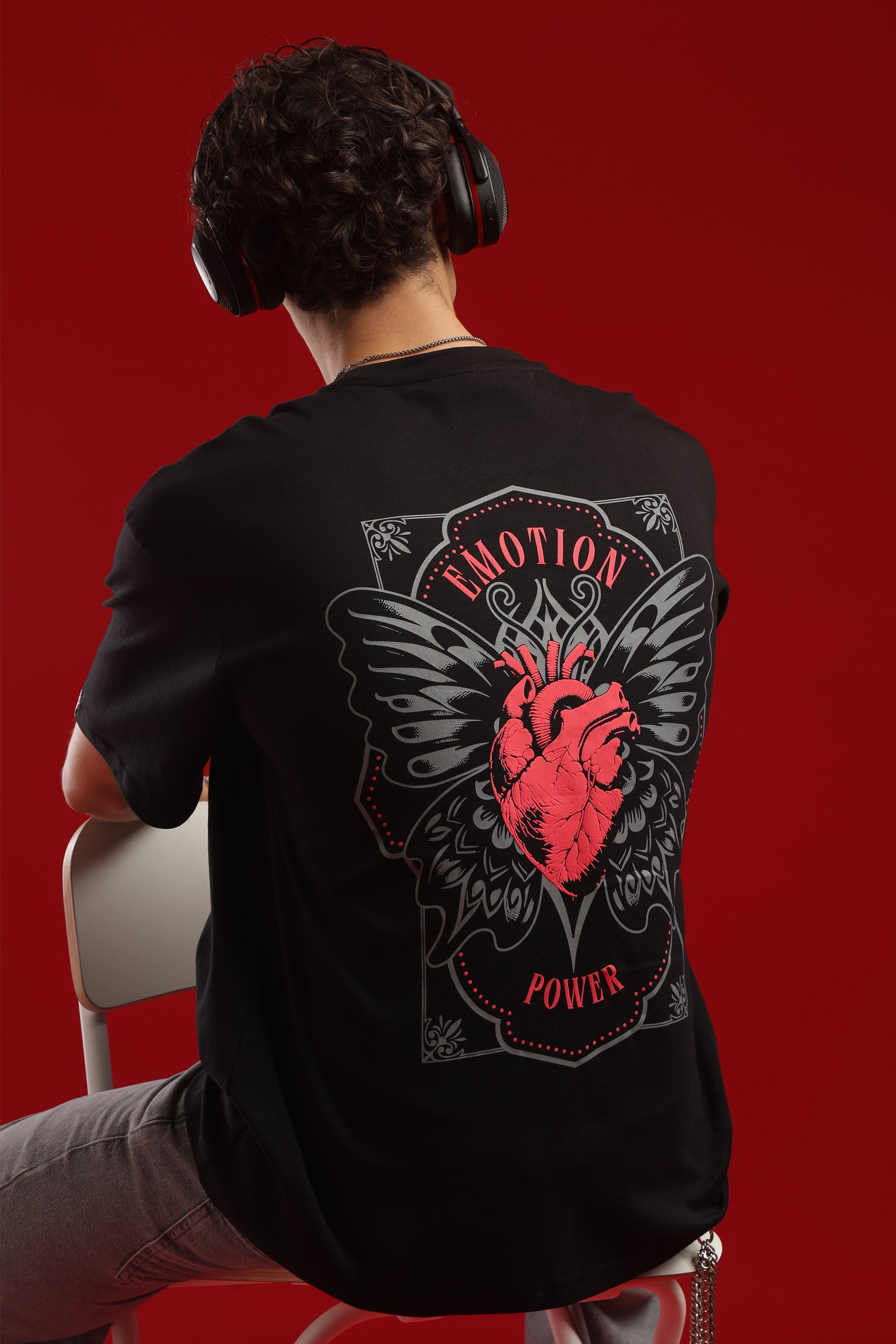 EMOTION TURNED POWER HEART T-SHIRT